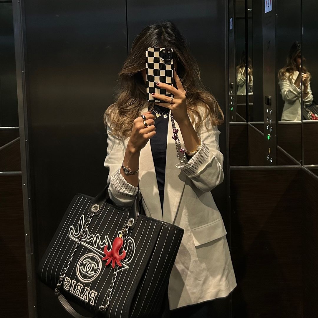 Re | ري