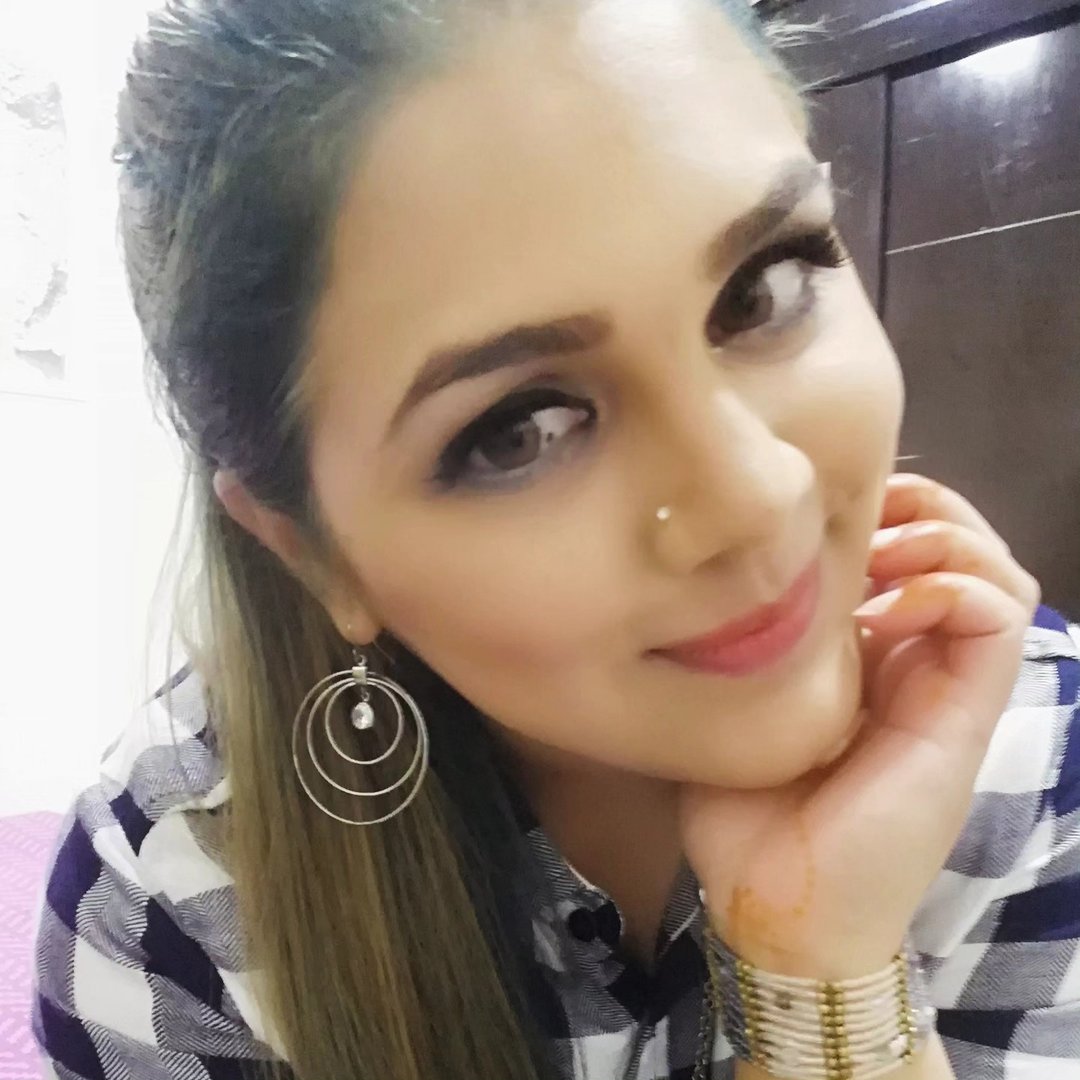 Amna Shuja