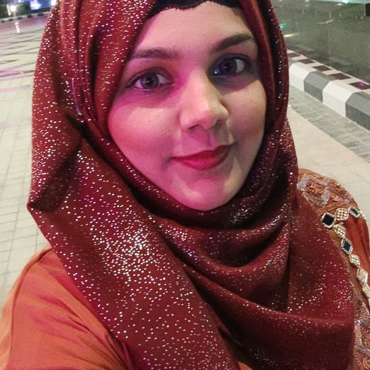 Amna Shuja