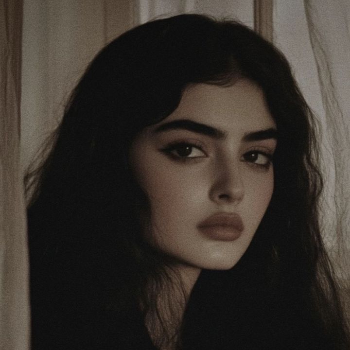 عدسة منيره