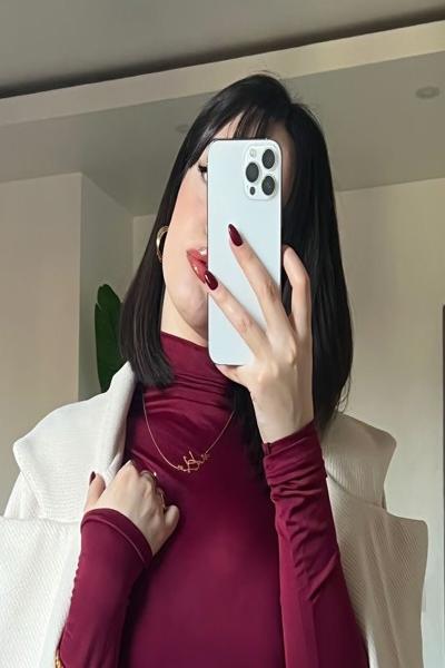  Zainab Younes