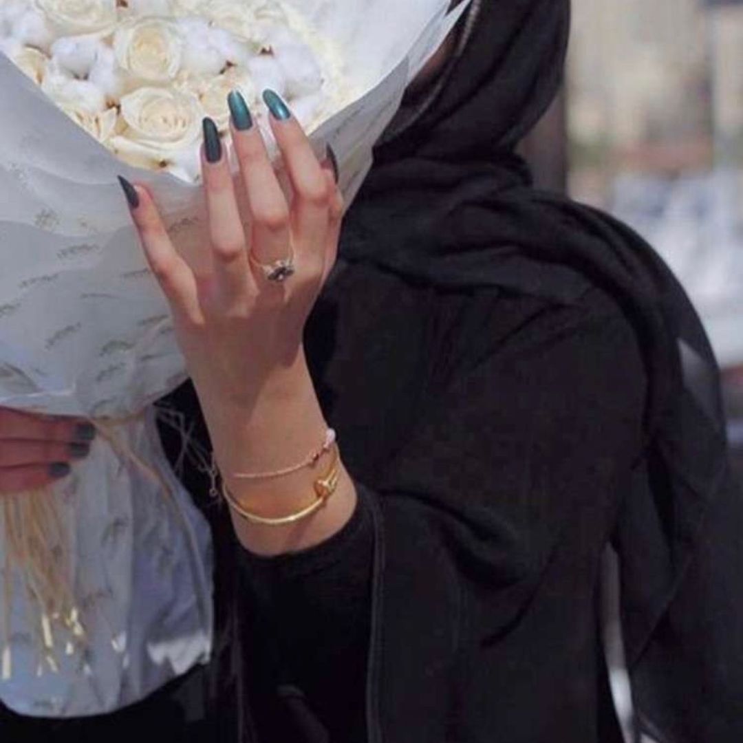 منـى