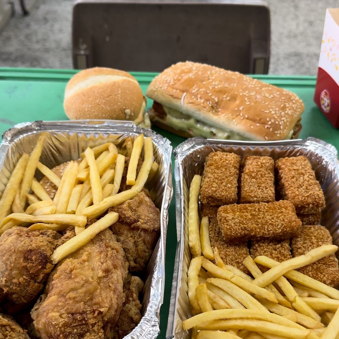 عزام